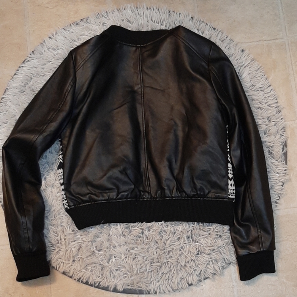 Jacket - Picture 3 of 3